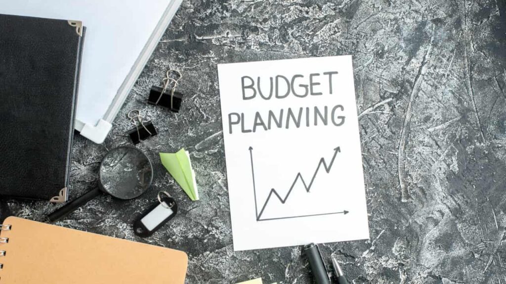 Financial Literacy for Students: How to Manage Money During College?