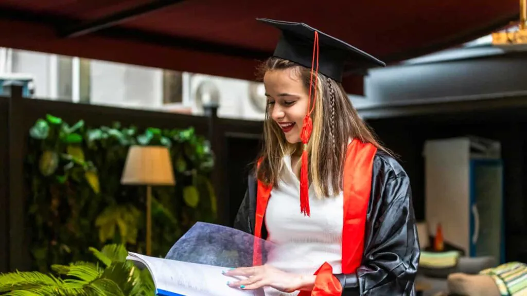 How to Choose the Right College and Course